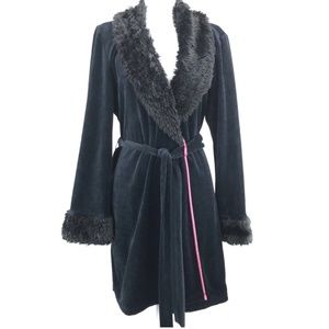 Betsey Johnson Intimates Black and Pink Robe